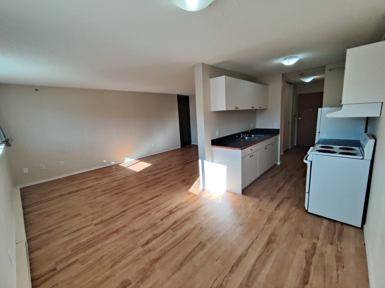 Highland Court - Photo 2 of 6