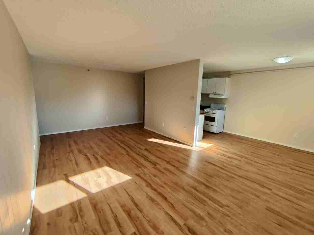 Highland Court - Photo 3 of 6