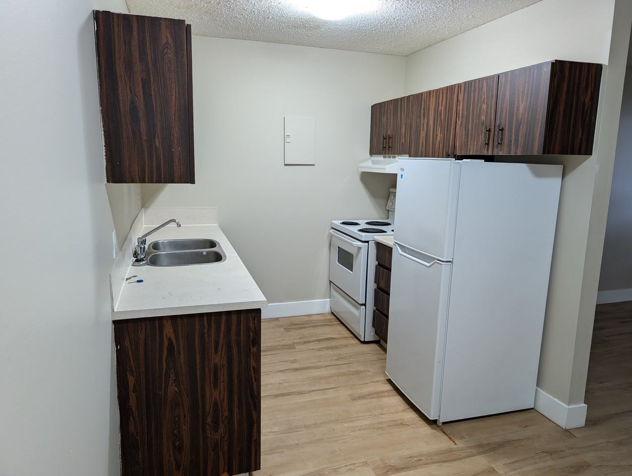 Caribou Place - Photo 3 of 8