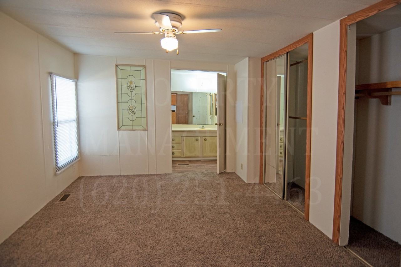 -26 Glendale Estates - 3609 Page Place - Photo 3 of 17