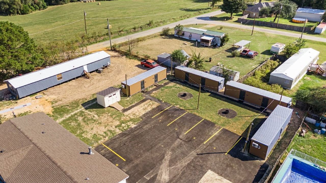 16165 Carole Dr - Photo 2 of 30