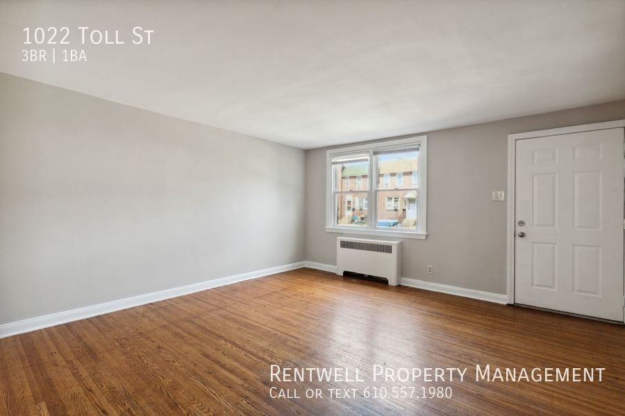 1022 Toll St - Photo 2 of 21