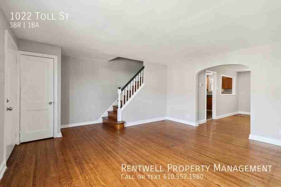 1022 Toll St - Photo 3 of 21