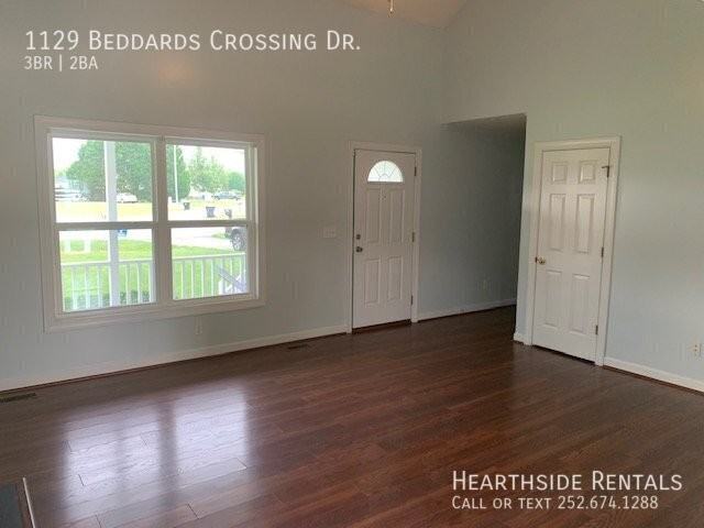 1129 Beddards Crossing Dr - Photo 2 of 15