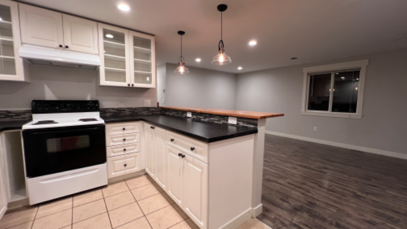 9809 162nd St Se #A - Photo 3 of 15