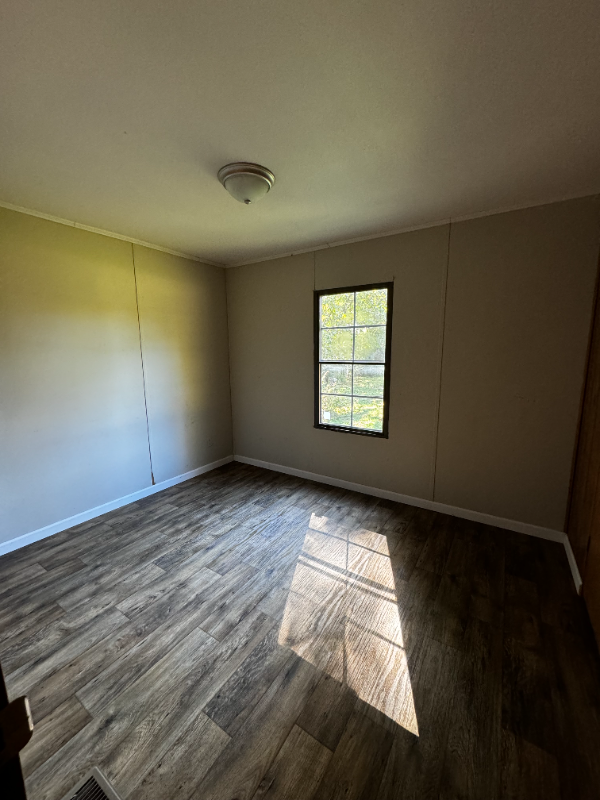 225 Joyce Cv - Photo 3 of 9