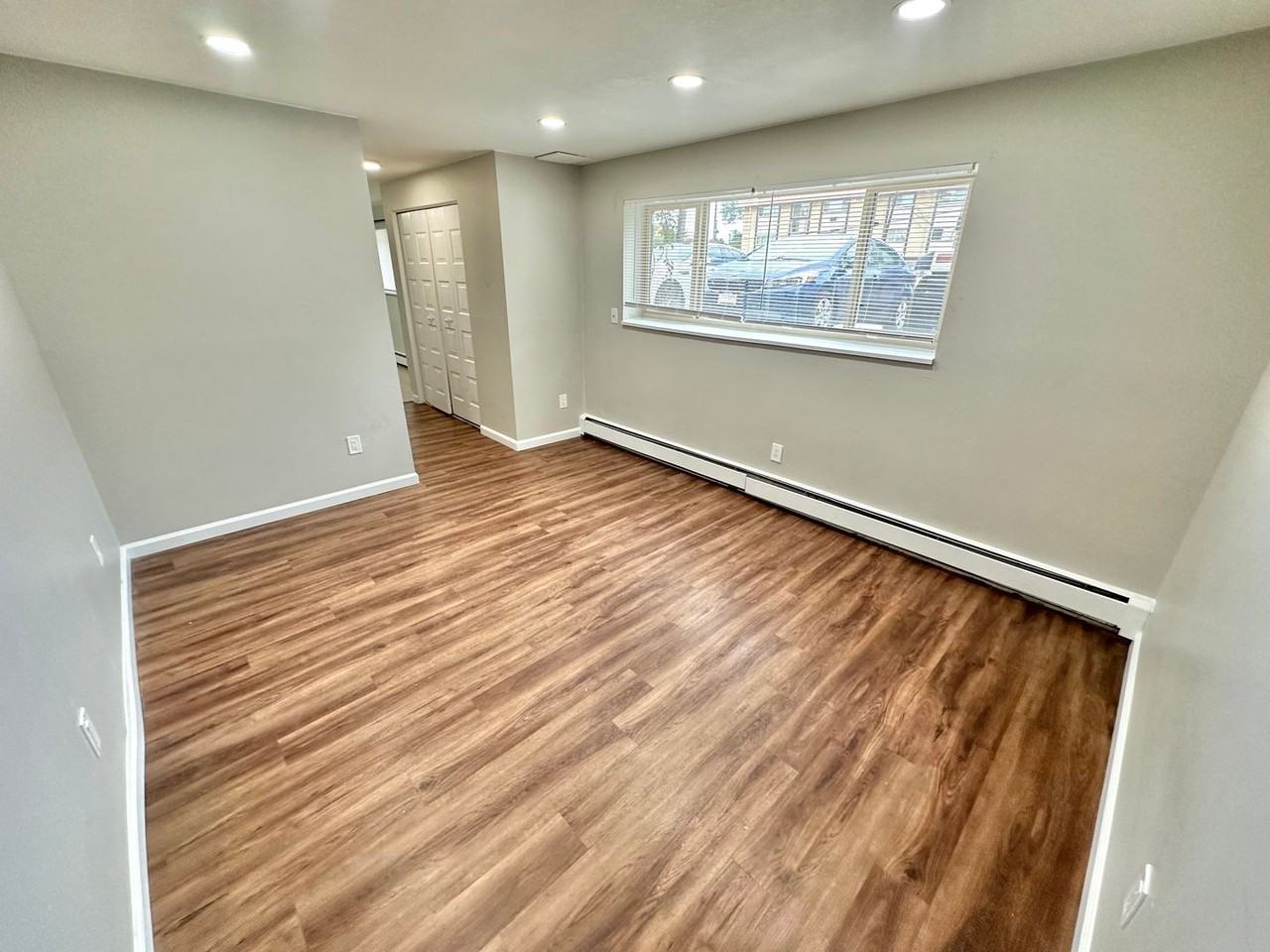 Country Club - Photo 2 of 22