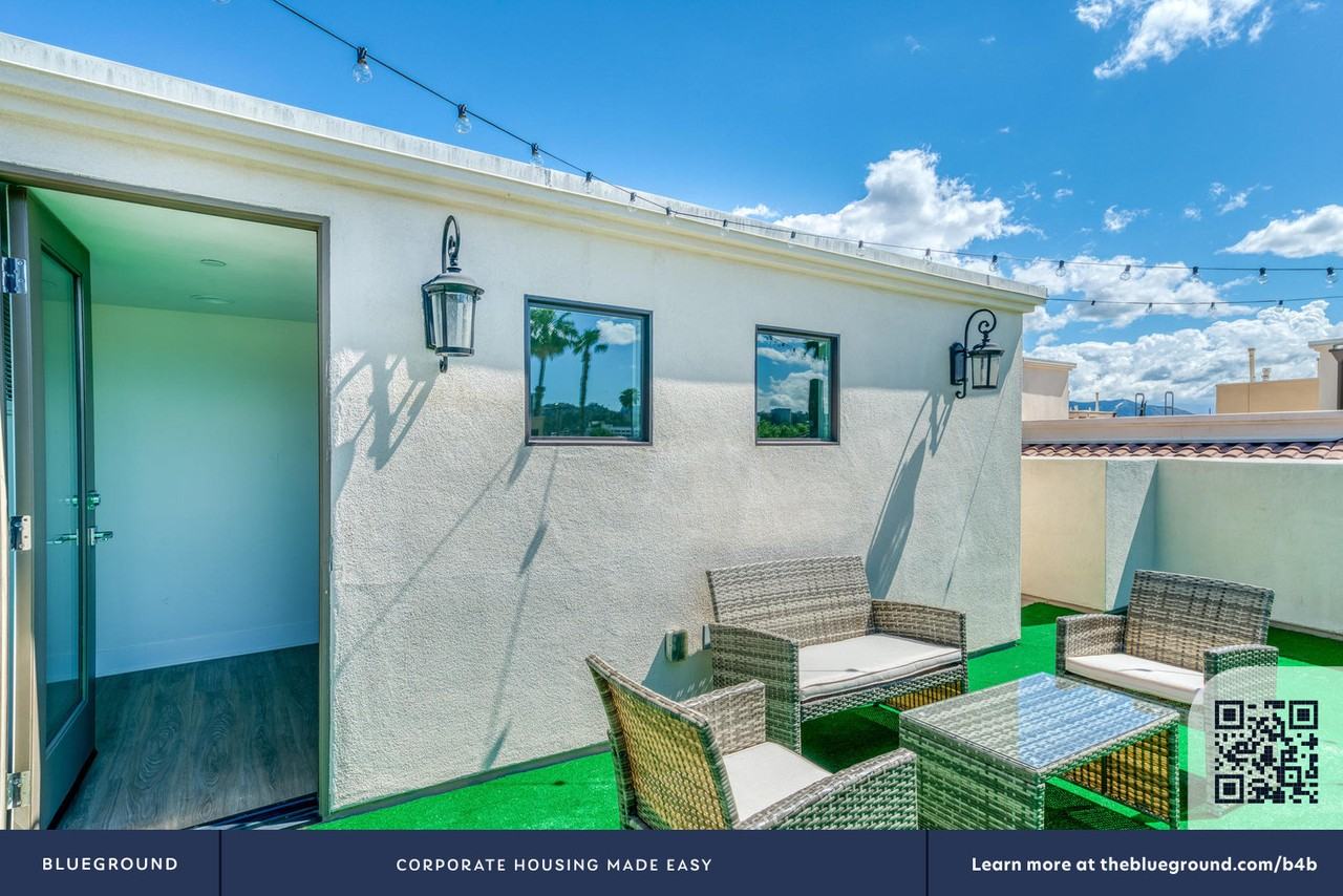 10734 Bloomfield St #1163 - Photo 6 of 25