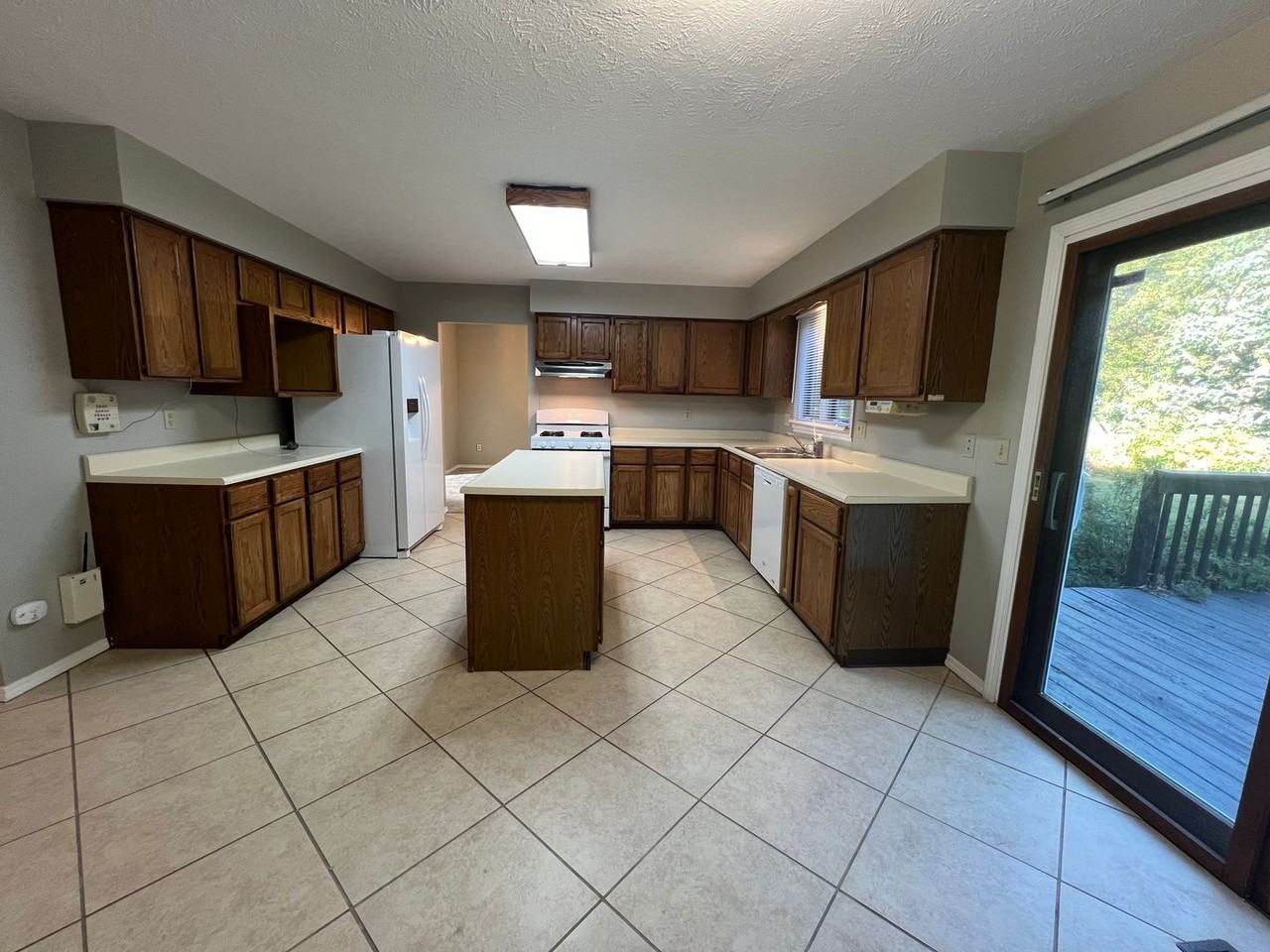 30 Chiswick Cir - Photo 3 of 22