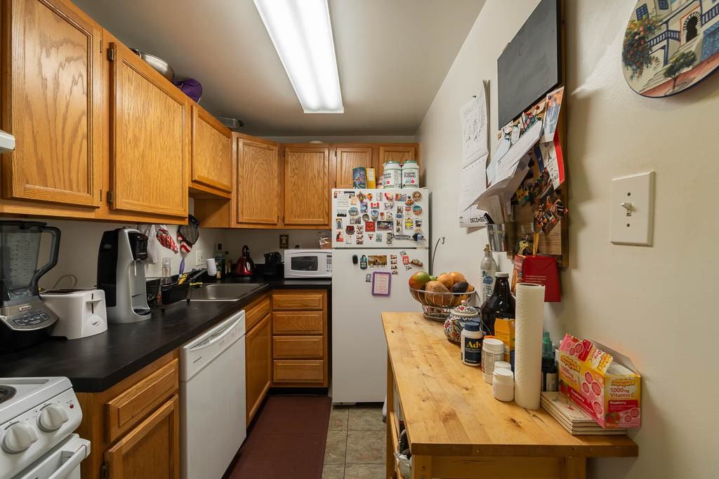 1906 T St Nw #A - Photo 4 of 13