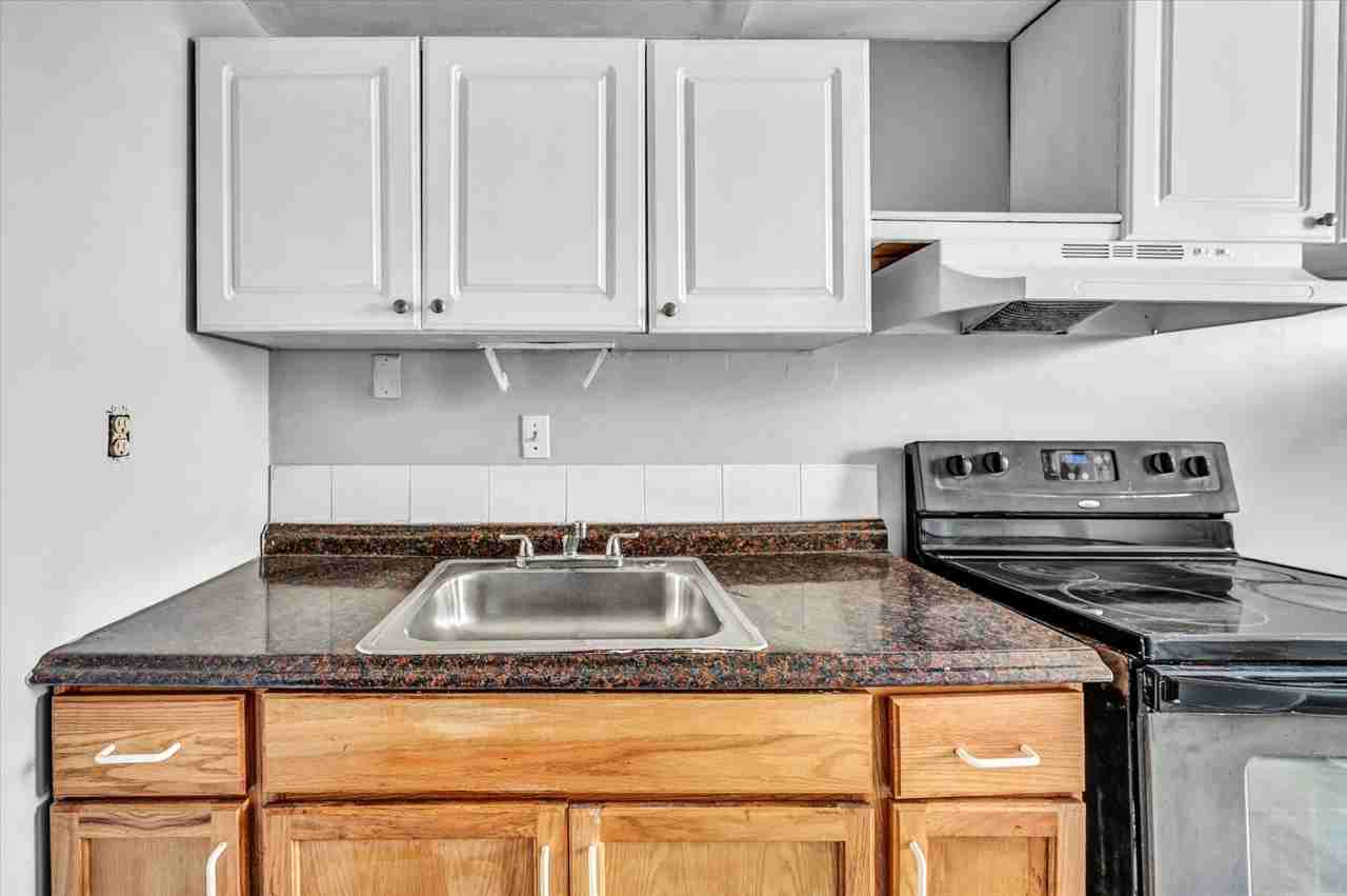 990-998 Pembroke St - Photo 3 of 16