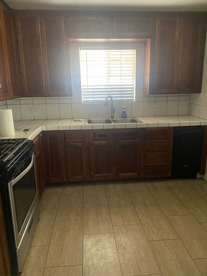 2008 Westwood Ave - Photo 3 of 18