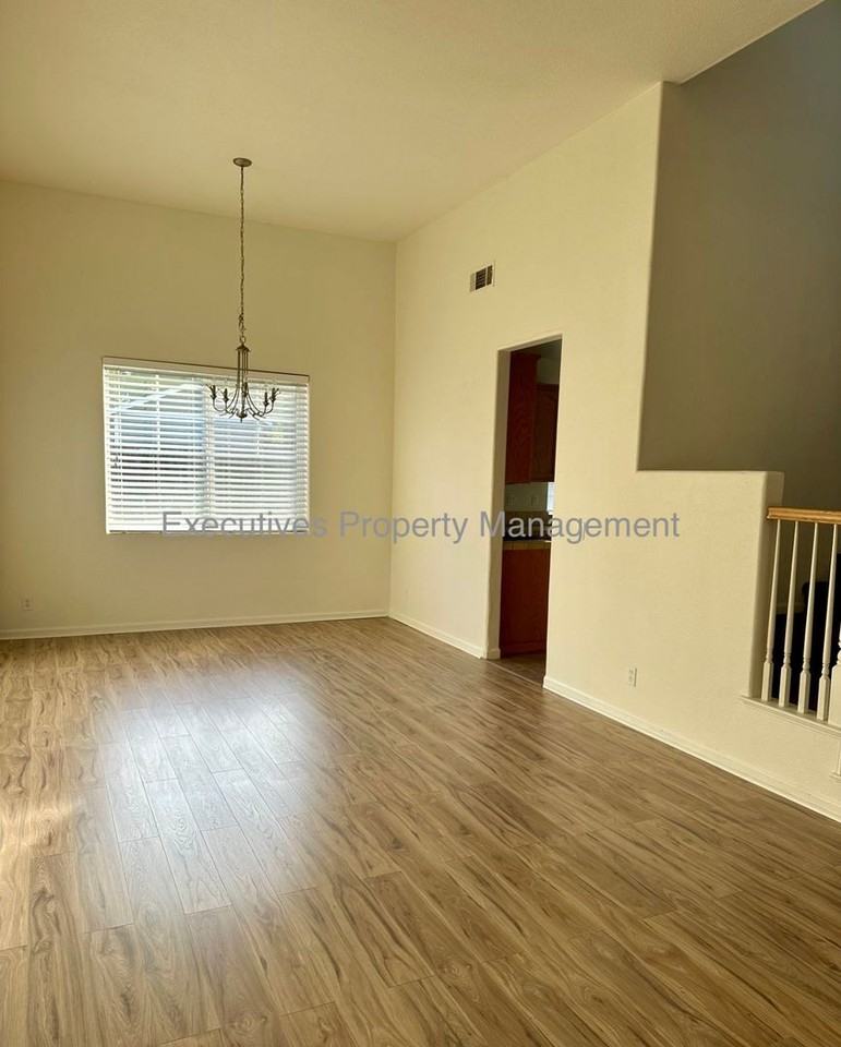 182 Oleander Dr - Photo 4 of 30