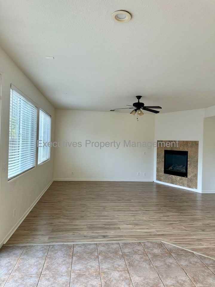 182 Oleander Dr - Photo 7 of 30