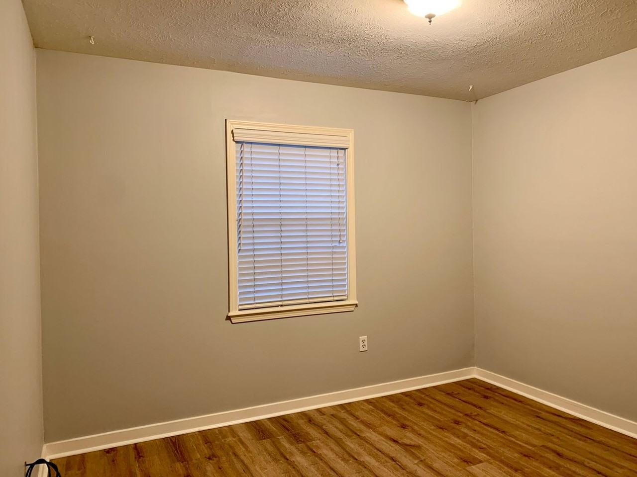 320 Trace Harbor Rd - Photo 5 of 9