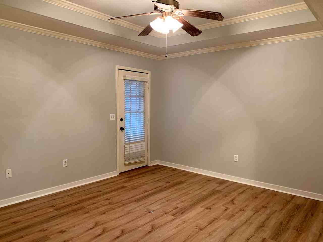 320 Trace Harbor Rd - Photo 6 of 9
