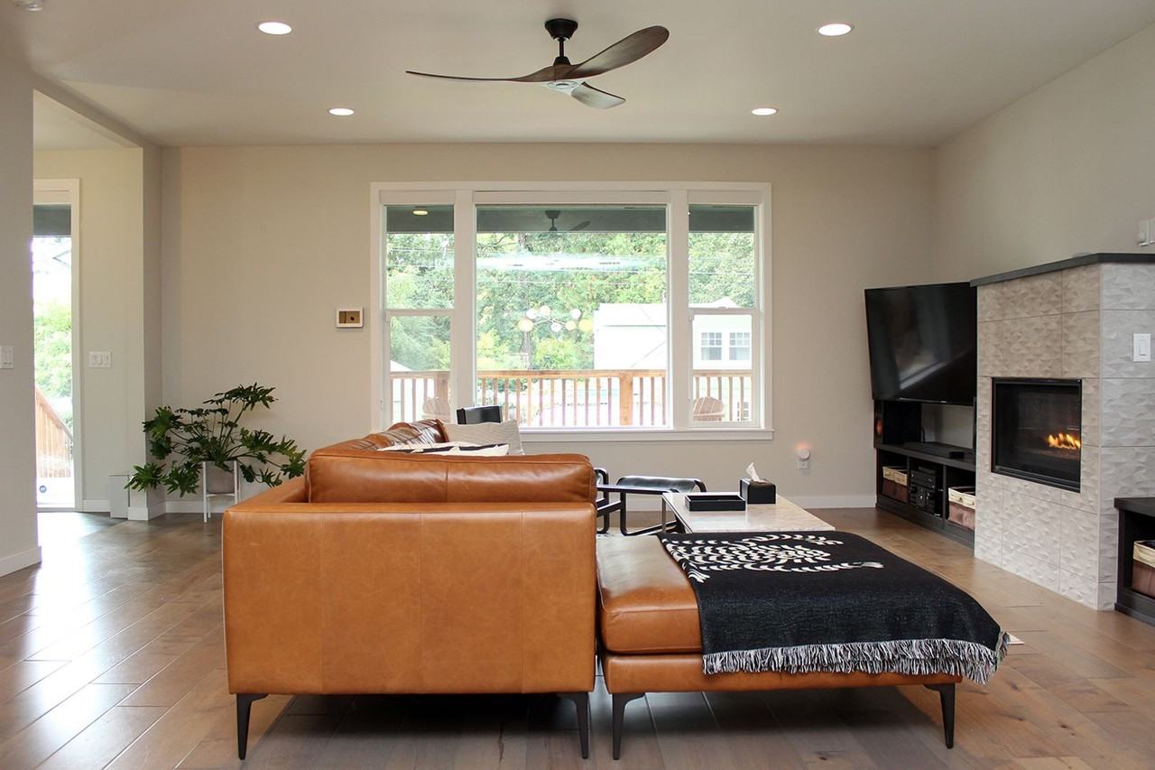 8240 Sw 47th Ave - Photo 5 of 38