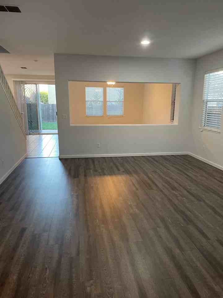 2126 Hannah Way - Photo 5 of 23