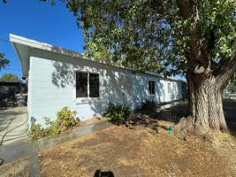 featured image of 18 Anderson Ave