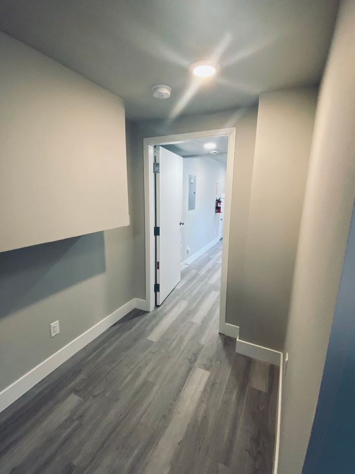 3405 Rockefeller Ave #C - Photo 5 of 15