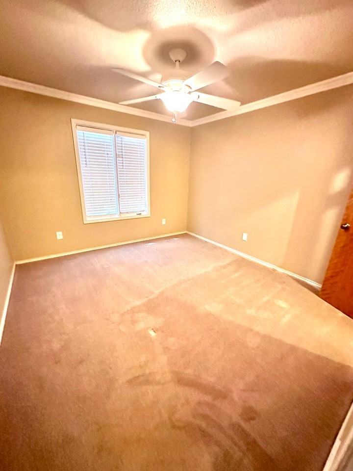 6205 Elkhart Ave - Photo 3 of 36