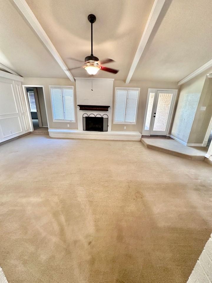 6205 Elkhart Ave - Photo 7 of 36