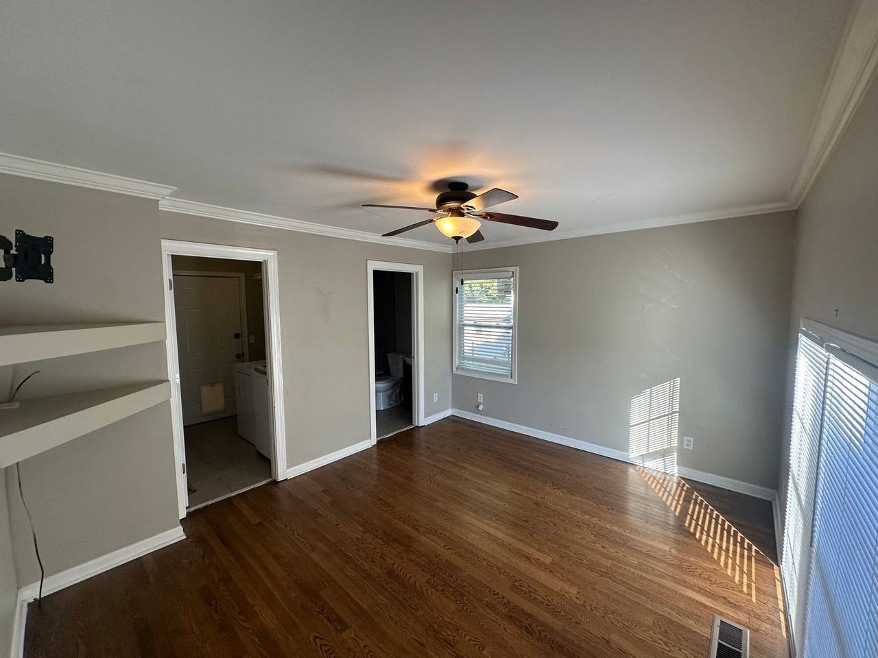 711 Meadowlane Dr - Photo 4 of 22