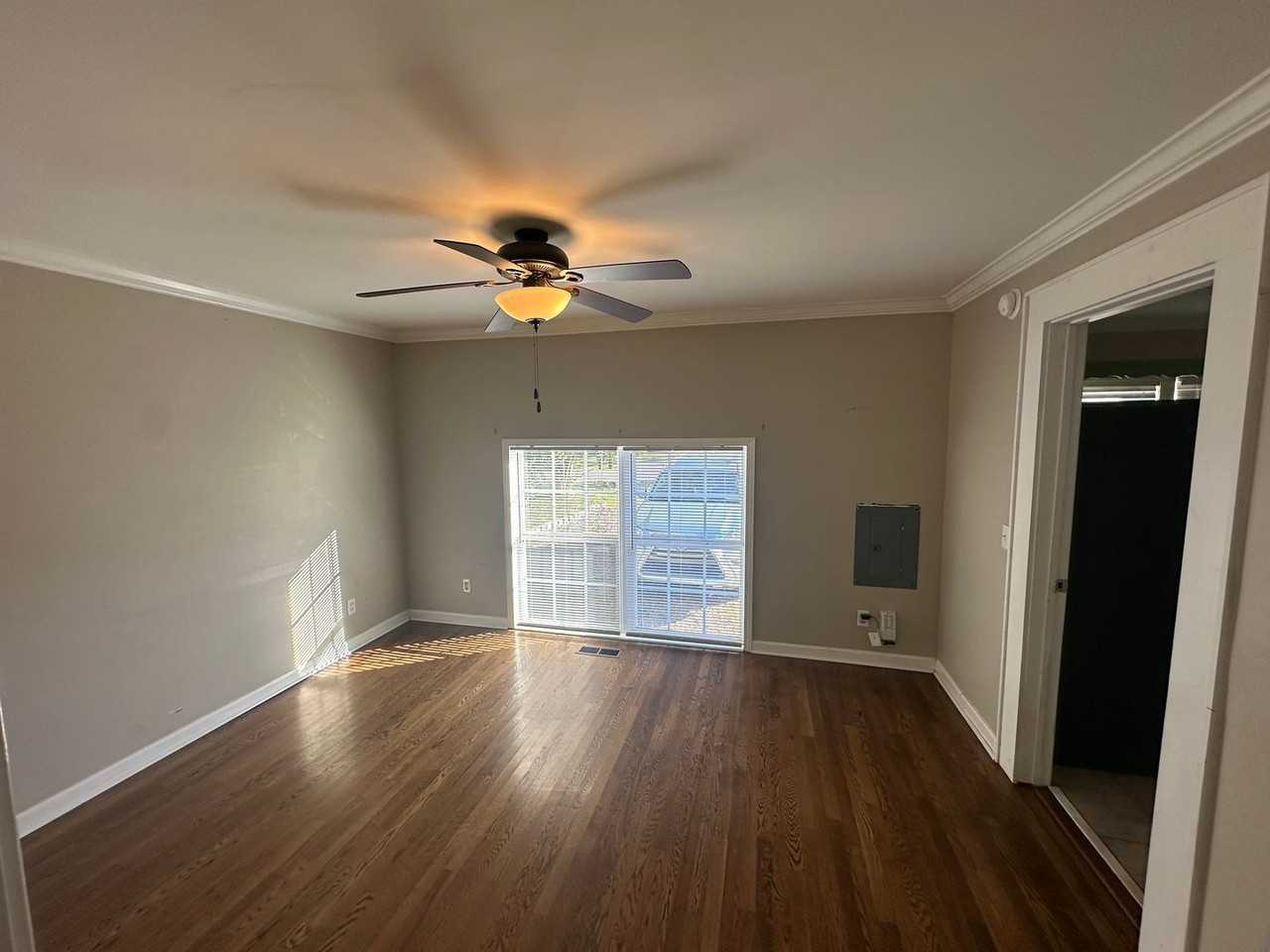 711 Meadowlane Dr - Photo 5 of 22