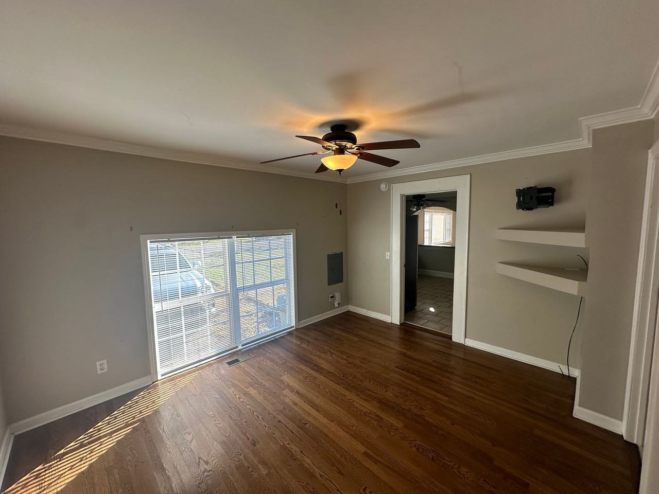 711 Meadowlane Dr - Photo 6 of 22