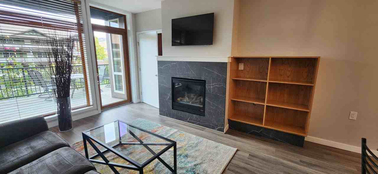 2220 W Woodin Ave #105 - Photo 3 of 13