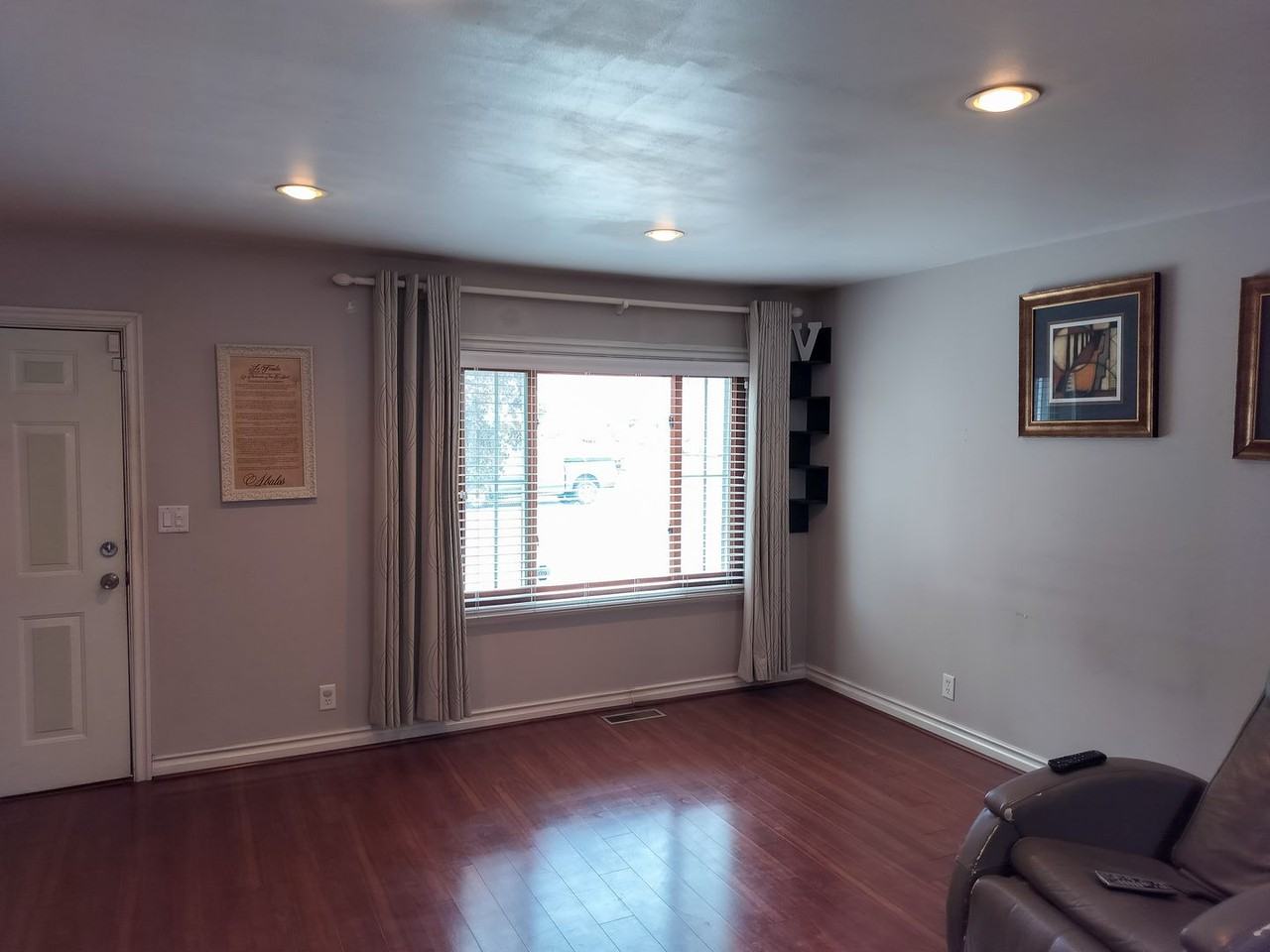 1106 S 700 W - Photo 2 of 25