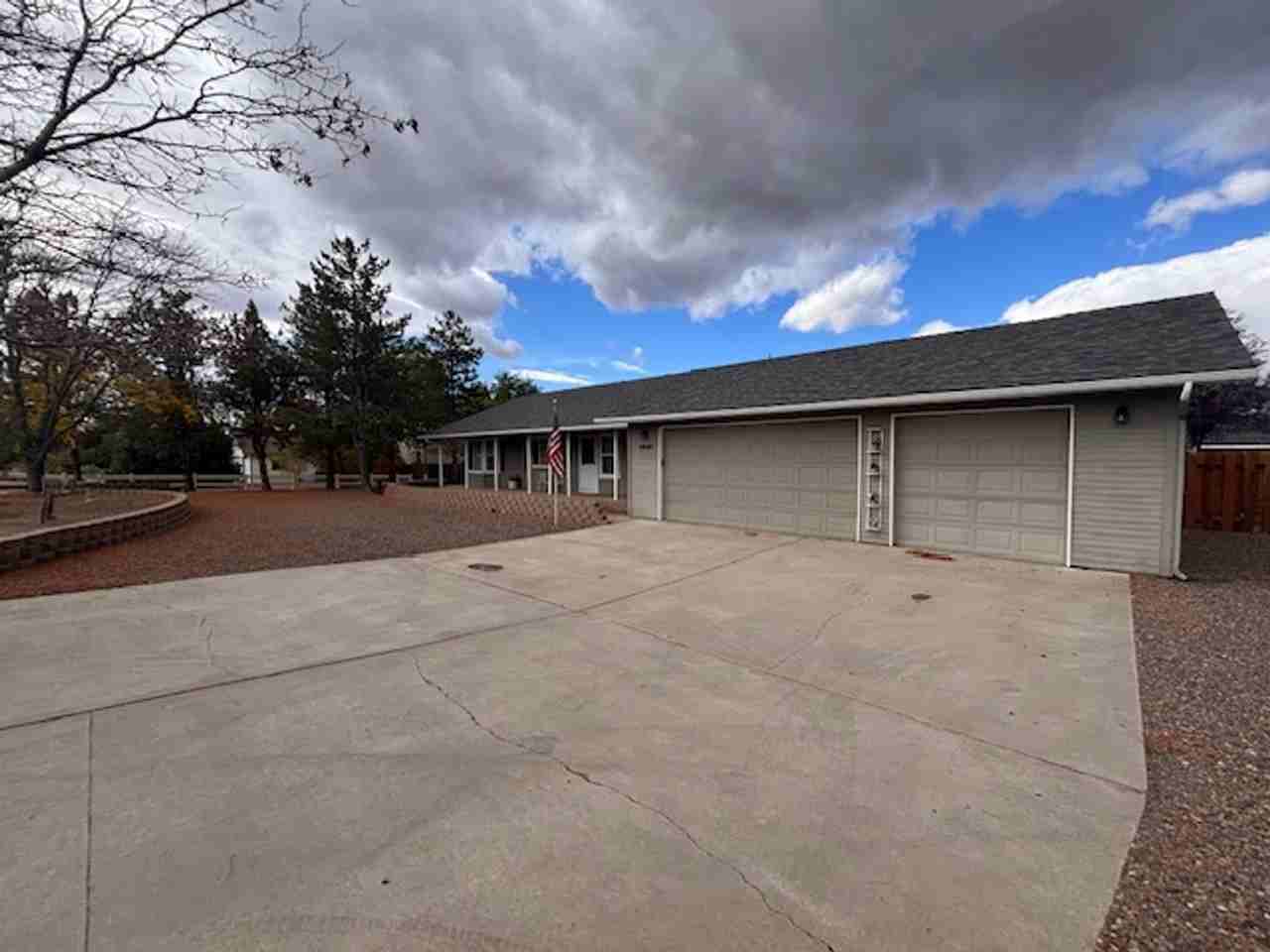 2832 Esaw St - Photo 3 of 23