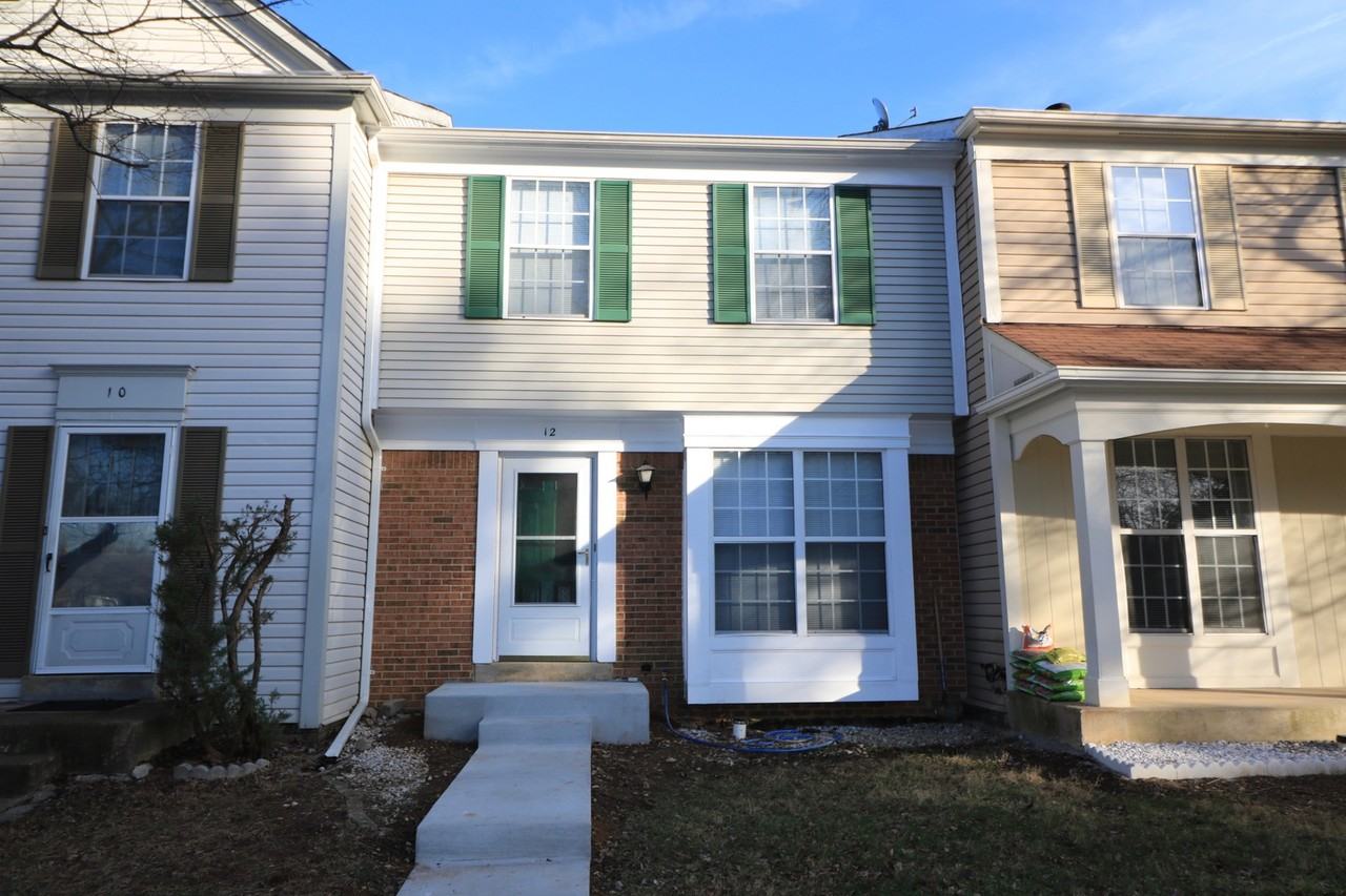 12 Capricorn Ct - Photo 2 of 22