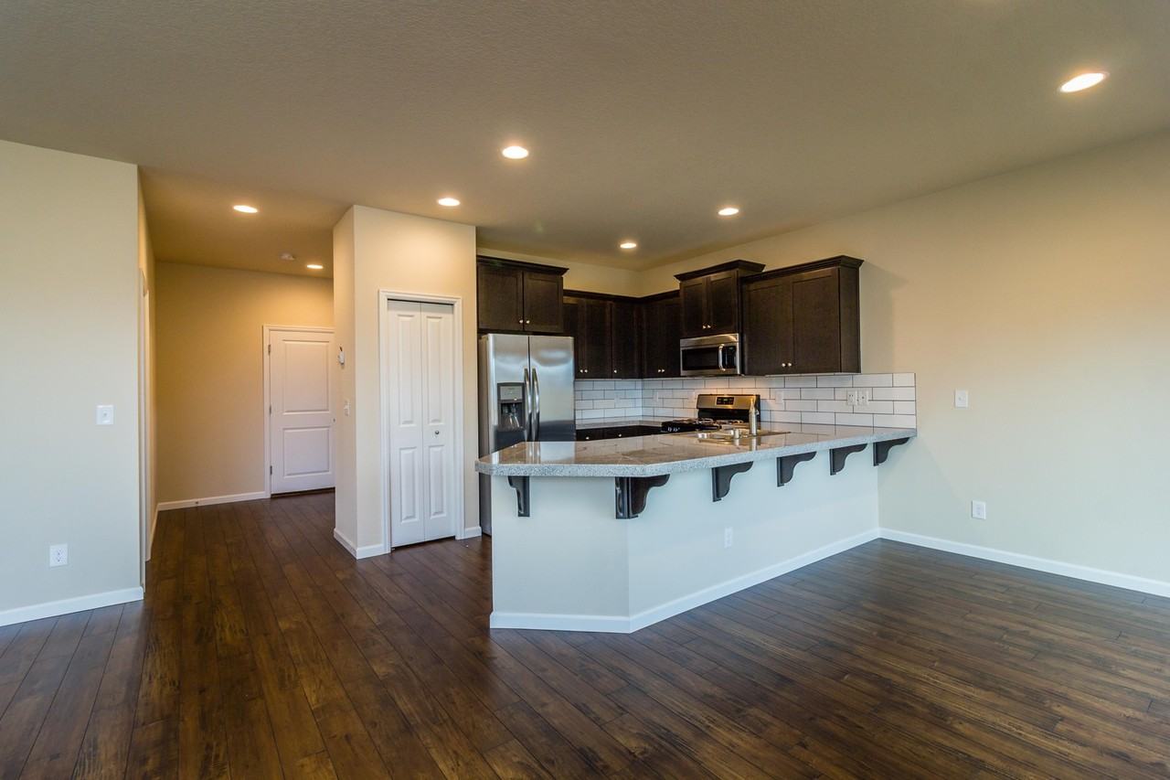 238 N 34th Ct - Photo 3 of 19