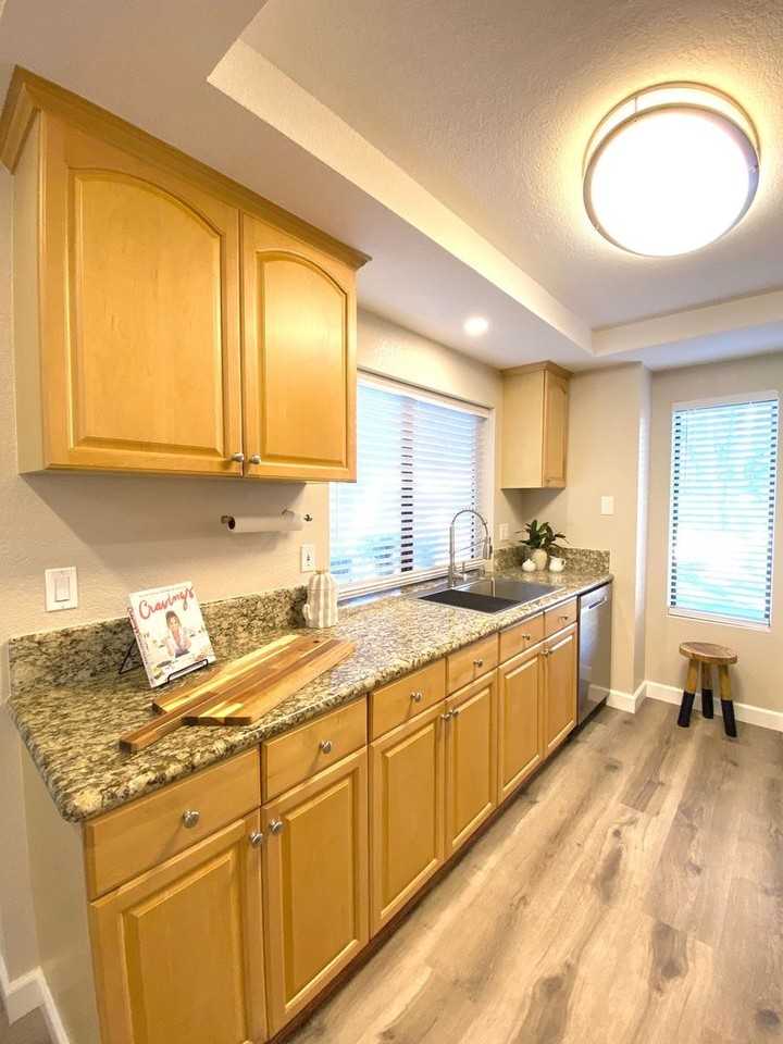 7320 Park Ridge Blvd #213 - Photo 4 of 16