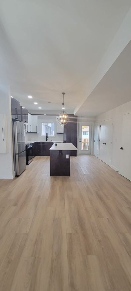 1146 Windermere Ave #1 - Photo 2 of 10