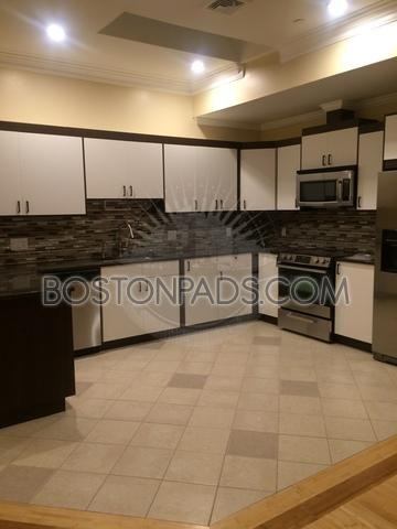 Revere Beach Pkwy #7 - Photo 3 of 5