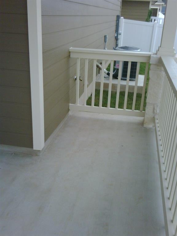 1823 Enchanted Rock Dr - Photo 3 of 8