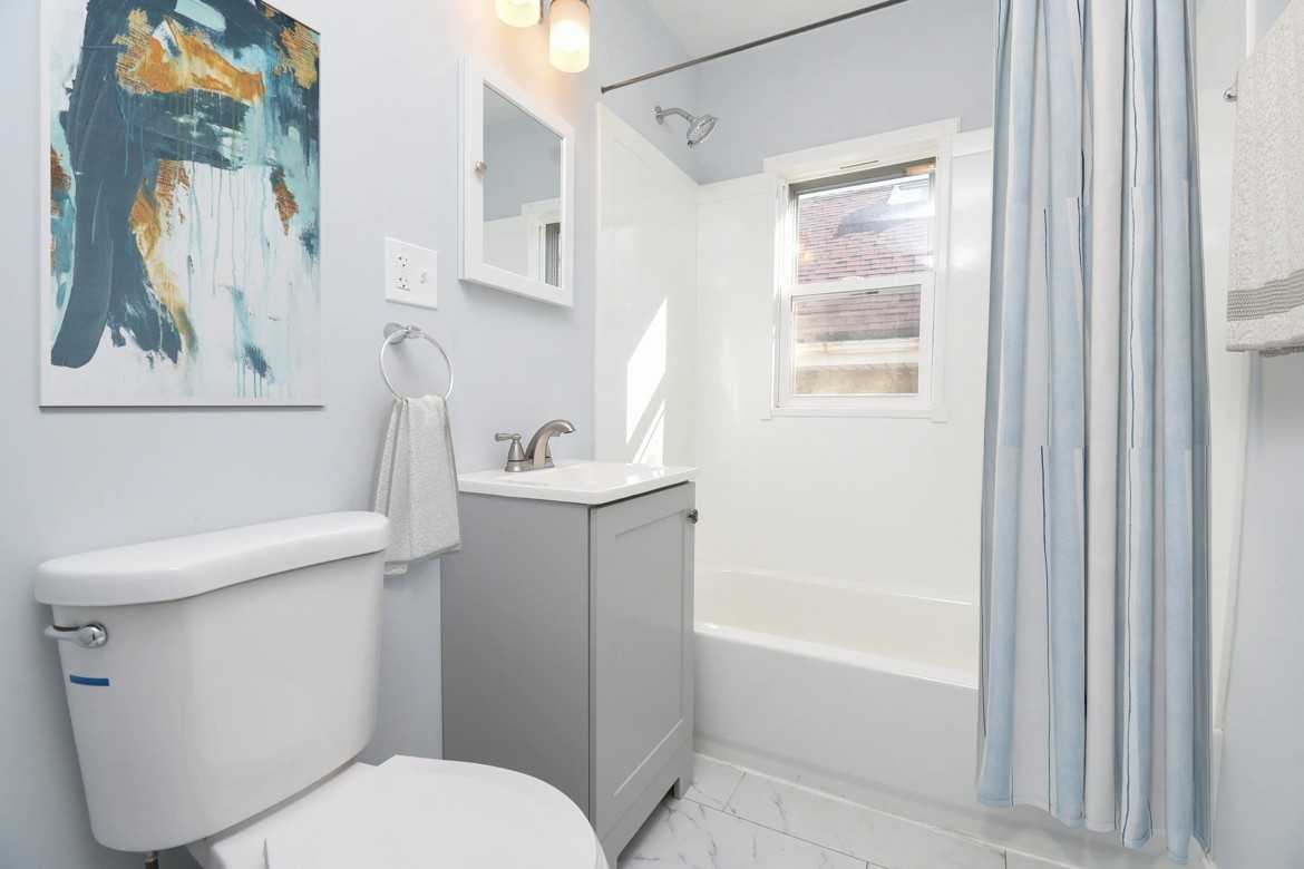 5128 W Henderson St #3 - Photo 7 of 11