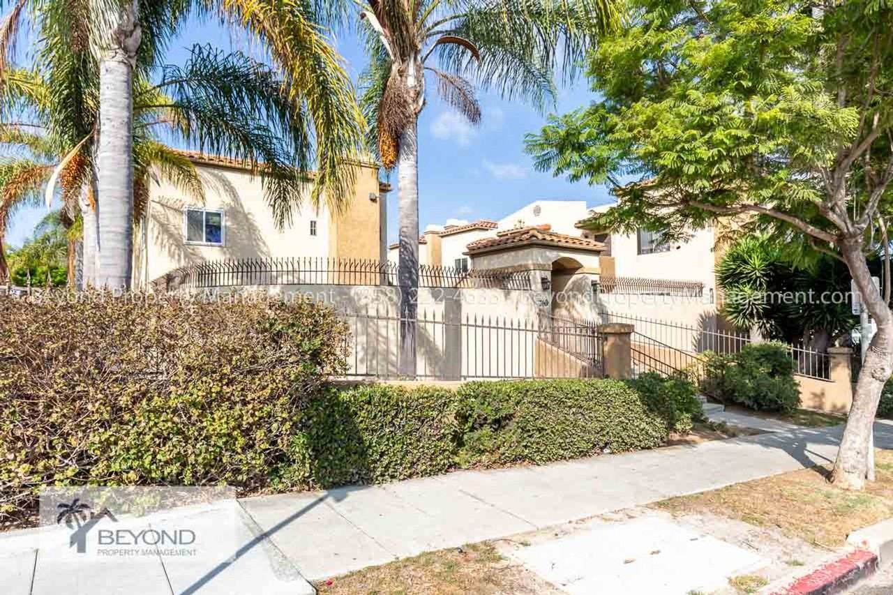 2608 Broadway #3 - Photo 3 of 20