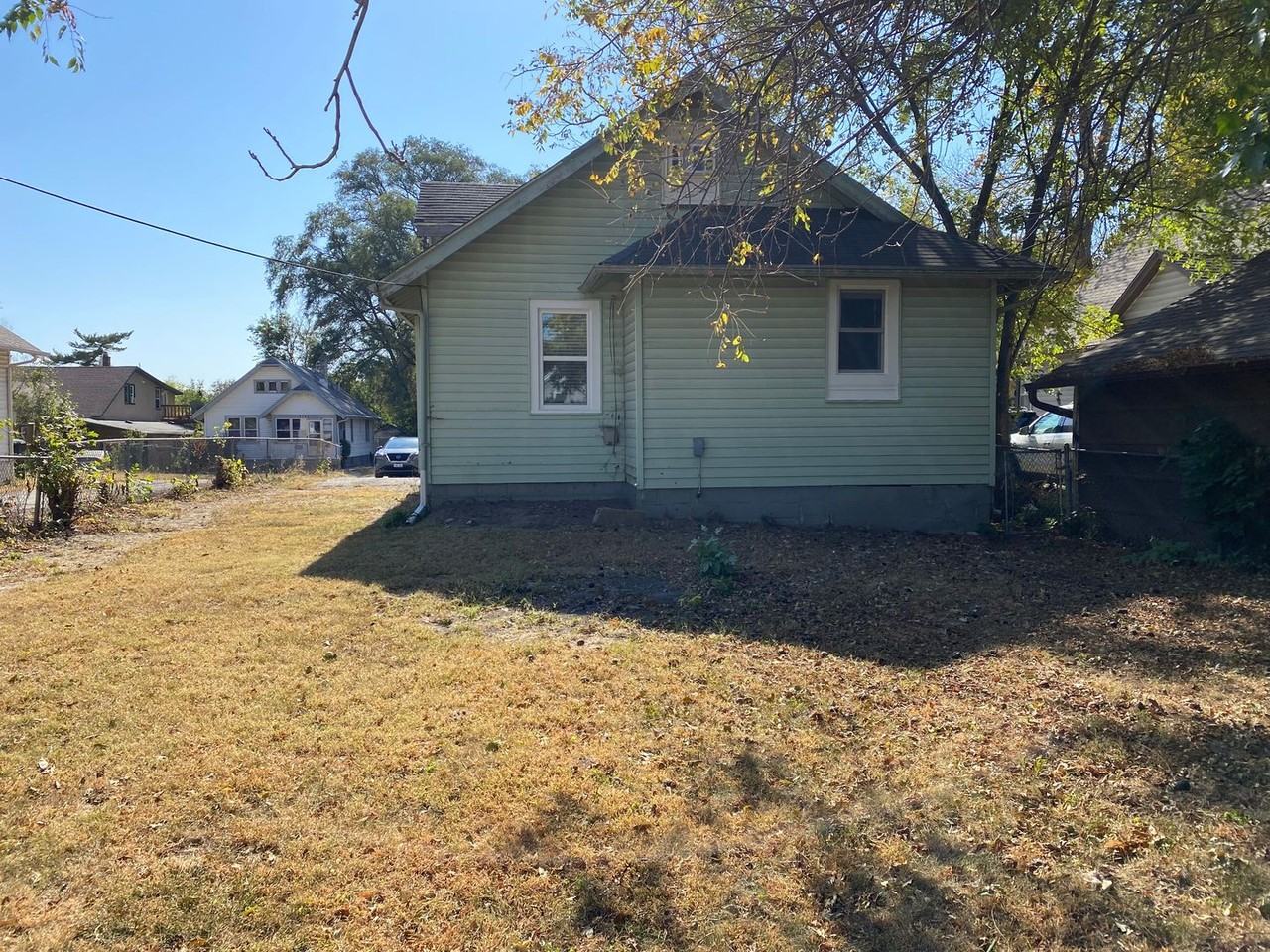 3718 Grand Ave - Photo 3 of 15