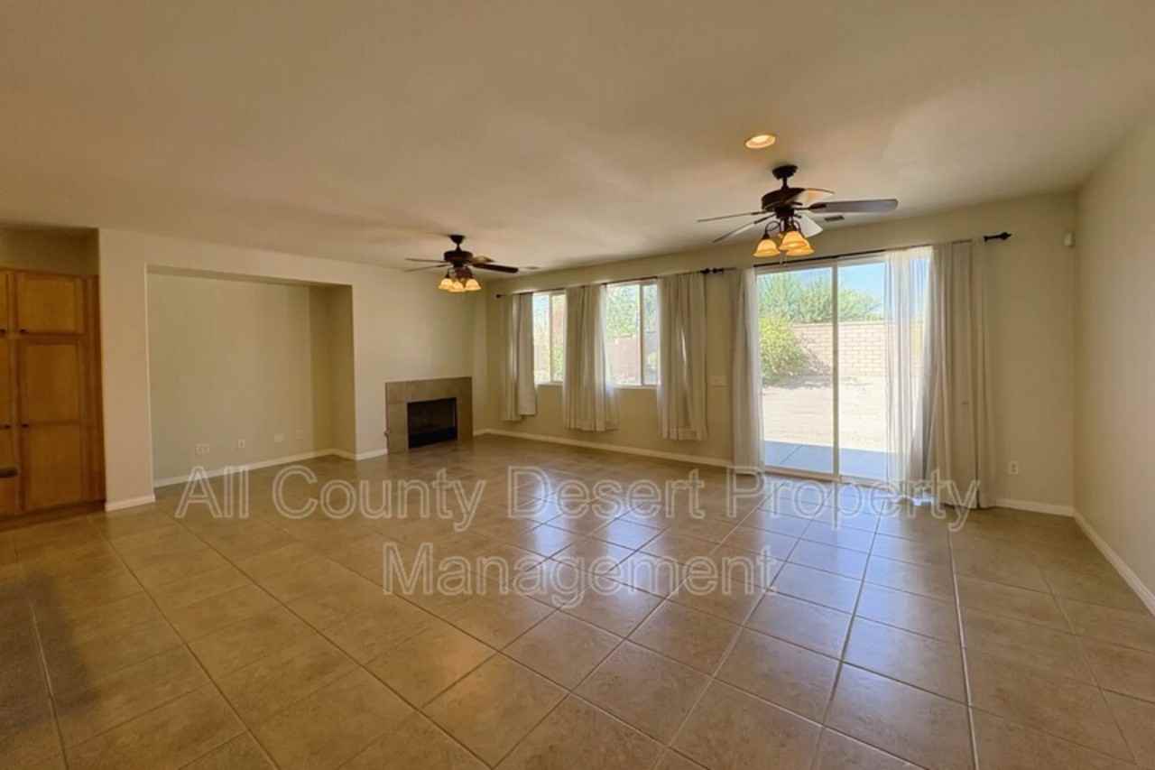 40291 Catania Ct - Photo 2 of 25