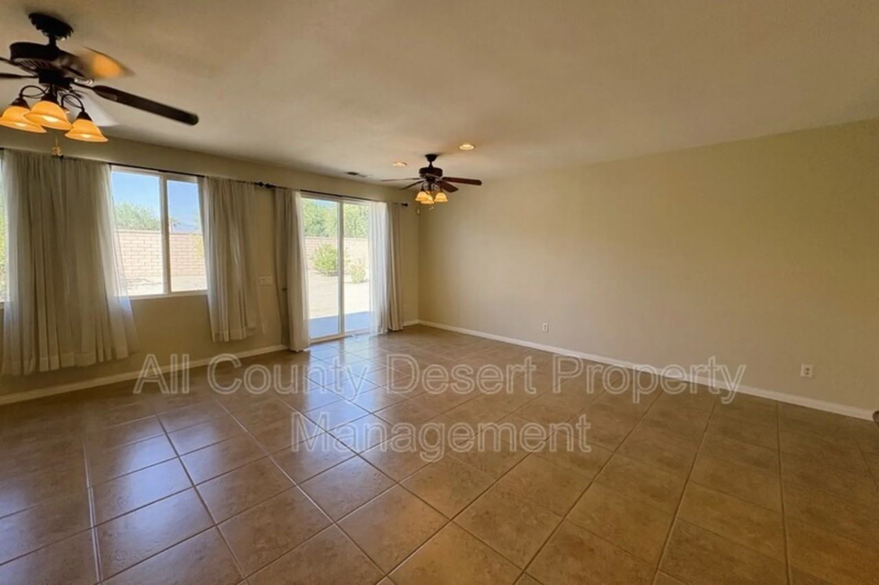 40291 Catania Ct - Photo 3 of 25