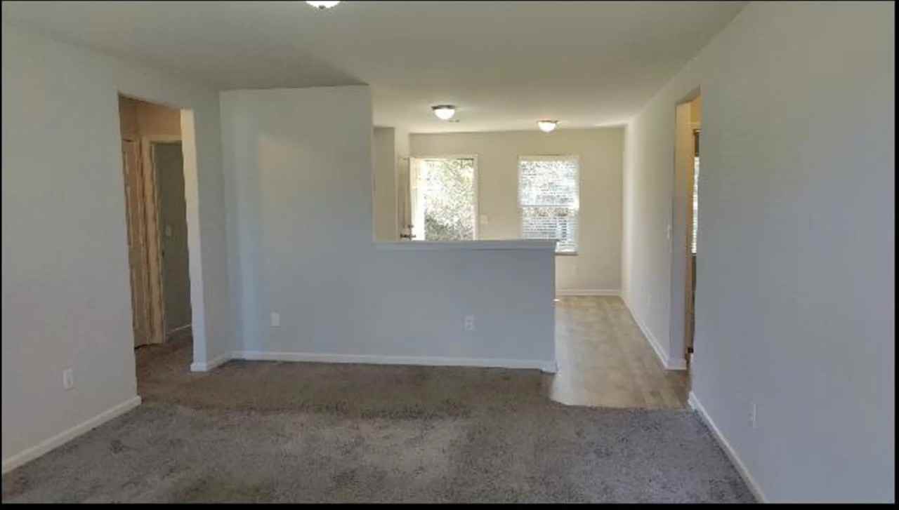 36 Avant Garde Dr - Photo 3 of 10