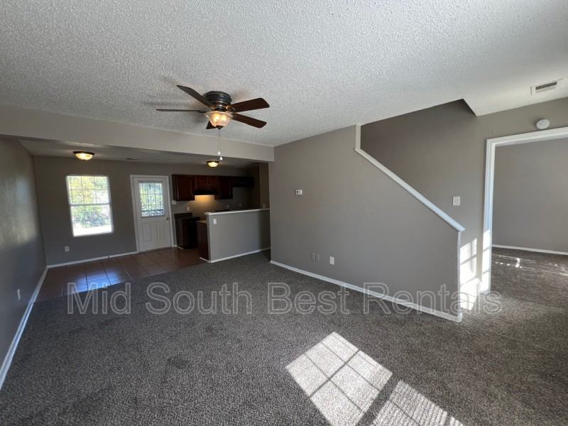 2870 Saint Elmo Ave - Photo 3 of 15