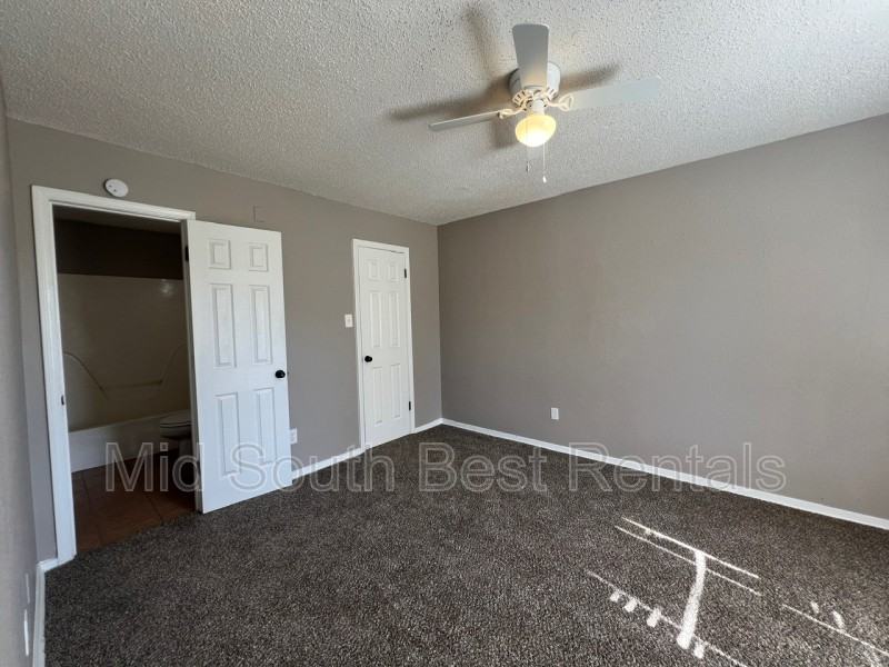 2870 Saint Elmo Ave - Photo 7 of 15