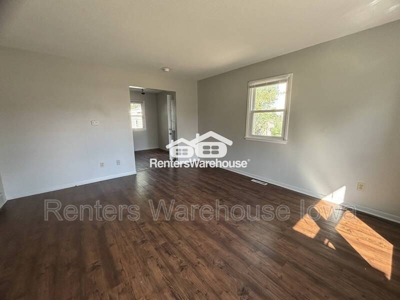 4807 Aurora Ave - Photo 4 of 13