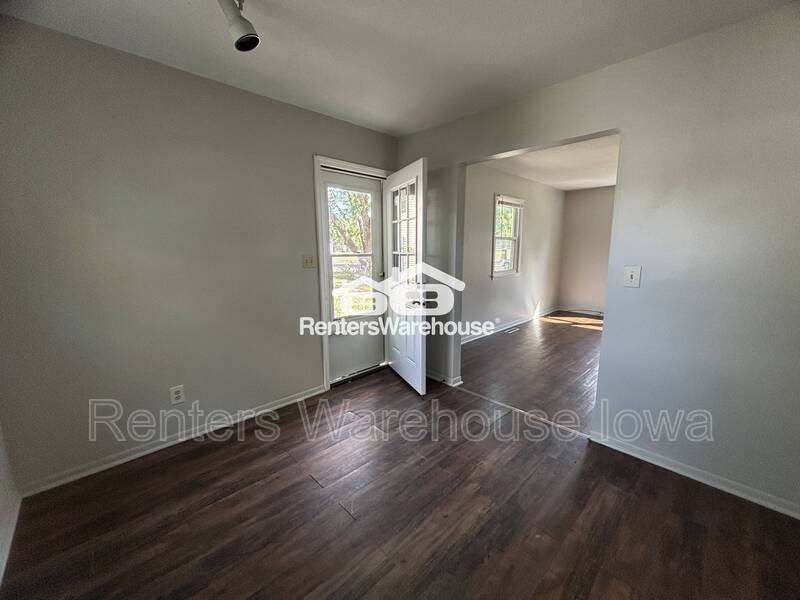 4807 Aurora Ave - Photo 6 of 13