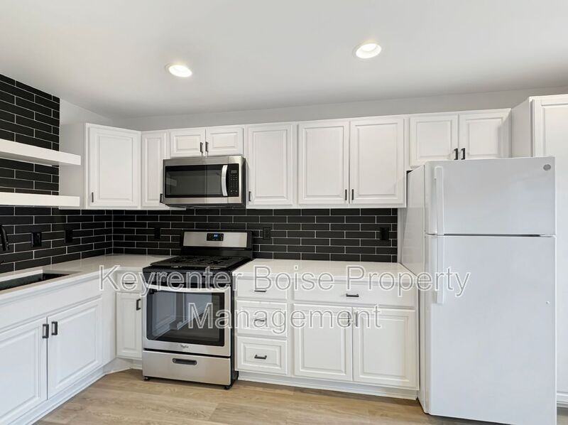 1516 1/2 N 7th St - Photo 6 of 12