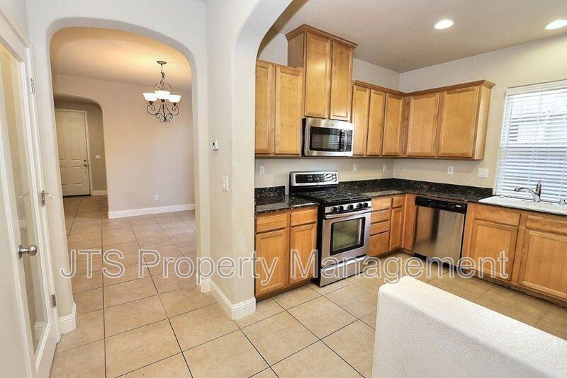 9041 Crescenda Ln - Photo 3 of 50
